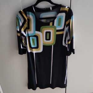 Geometric Patterned Black Top